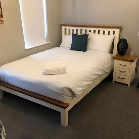 Beautiful Historic 1870 Home Fully Renovated & Modernised Belfast Eksteriør billede